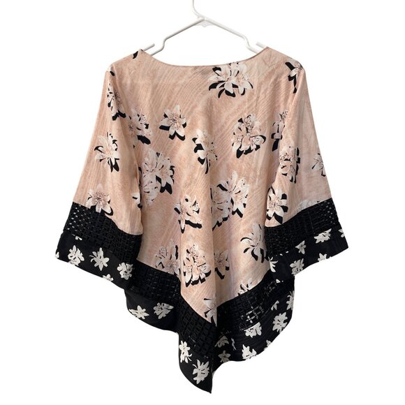 Alfani Blouse Size XL Petite Floral Crochet Trim V Hem Top Pink Black Bohemian - Picture 3 of 8